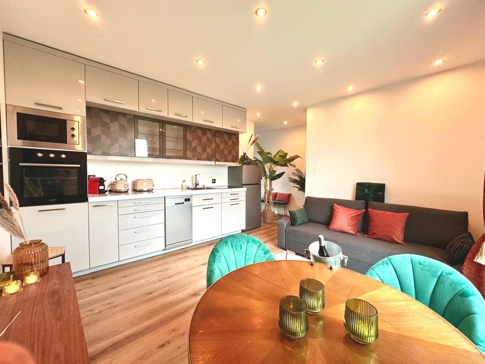 Suite Meg Esbly Extérieur photo